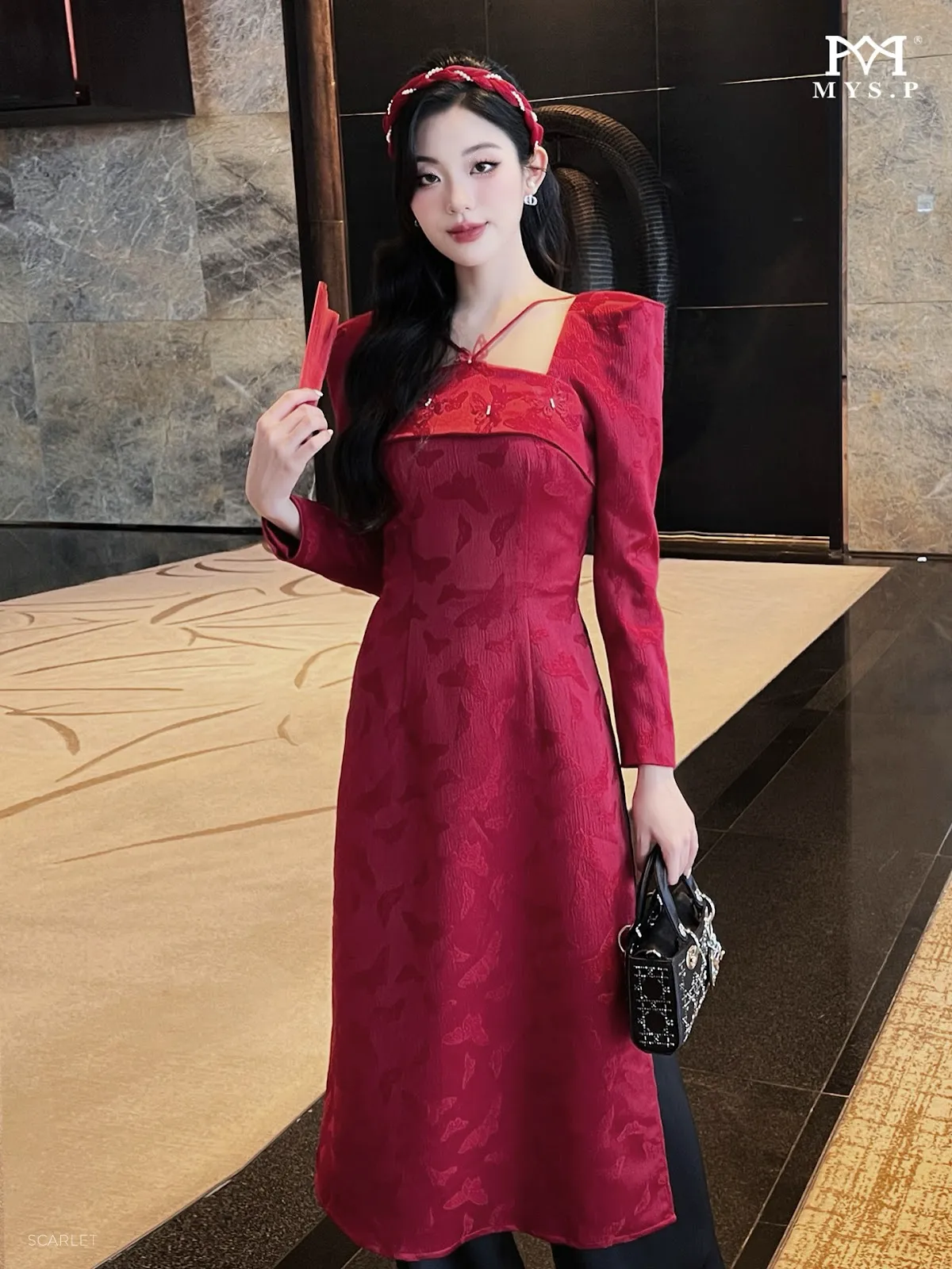 SCARLET